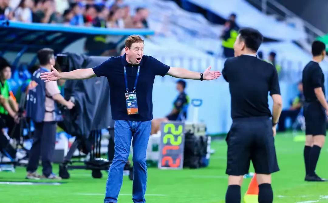 国安五连胜继续领跑积分榜，拜仁主帅陷下课危机！的简单介绍